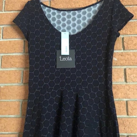 🖤LEOTA🖤WYATT TONAL CIRCLE FIT AND FLARE DRESS🖤 - Picture 8 of 12